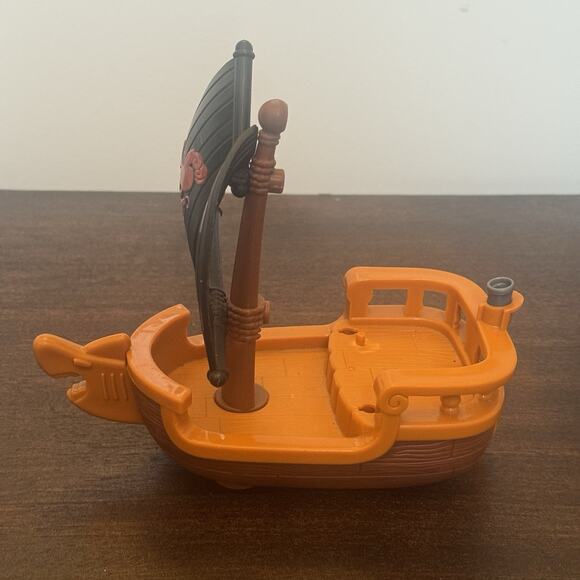 Disney Jake & the Never Land Pirates Hooks Battle Boat Mattel Pirate Ship - Picture 6 of 11
